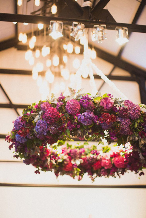 hanging-flower-wreath