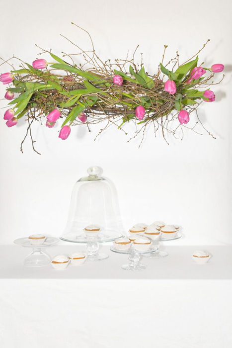 hanging-tulip-centerpiece