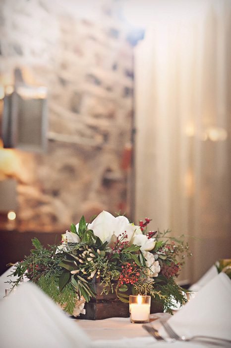 winter wedding arrangement