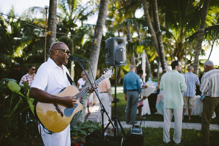 live music at wedding reception