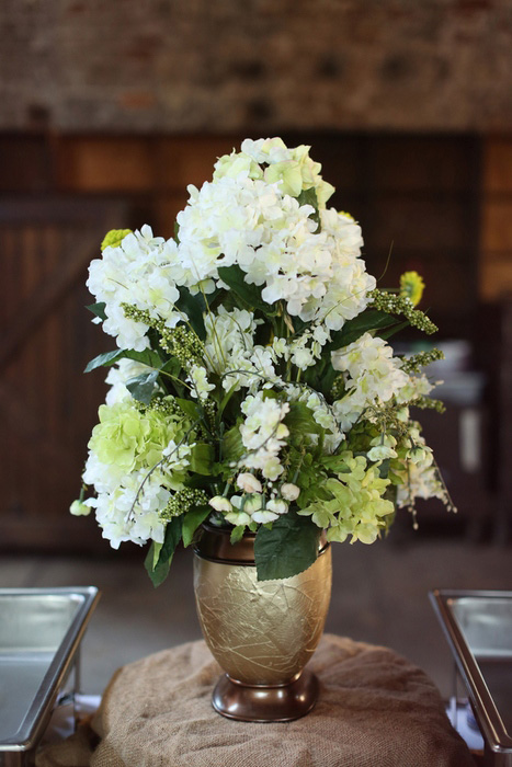 white hydrangea centerpiece