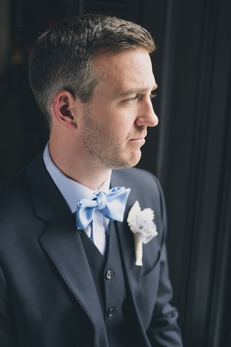 groom portrait