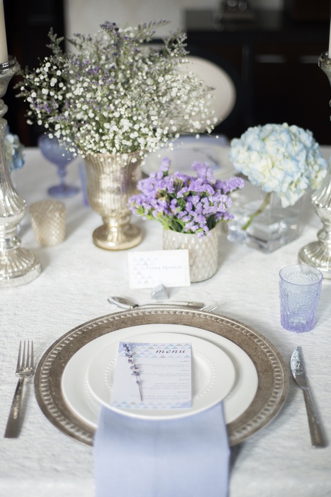 gold and blue table setting
