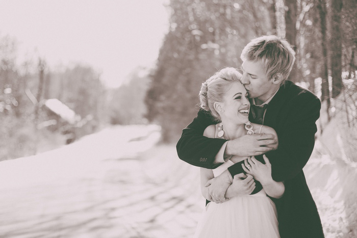 B+W outdoor winter wedding portrait