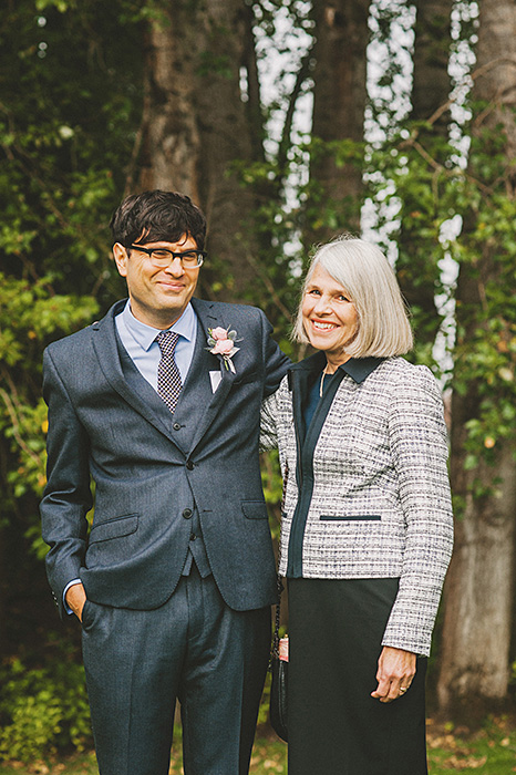 groom and mother portrait