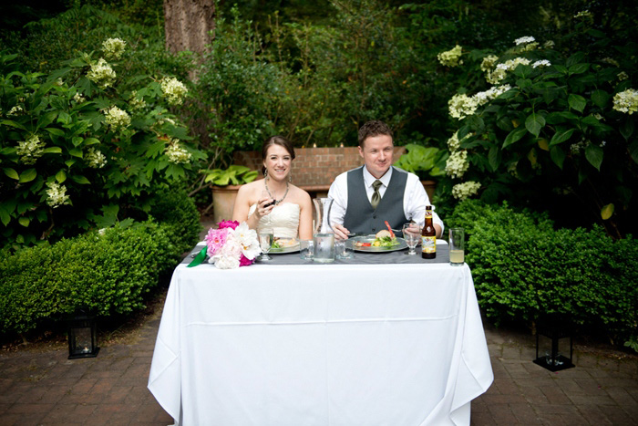 outdoor sweetheart table