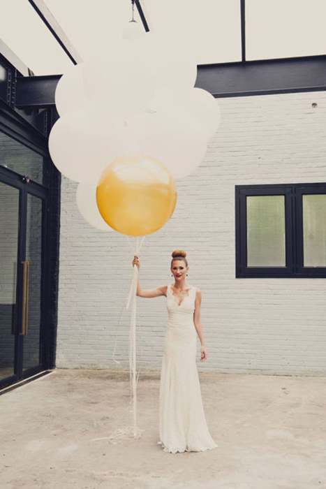 white and gold balloons