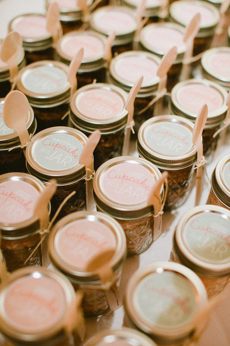 cupcake in a jar wedding favors