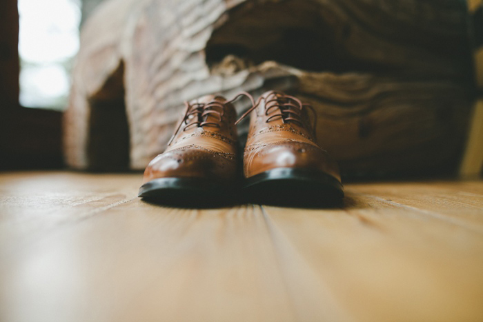 groom's wedding shoes