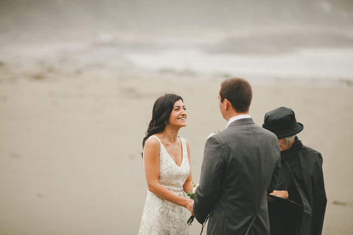 beach elopement ceremony