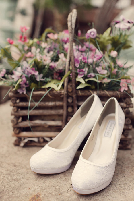 bride's white shoes