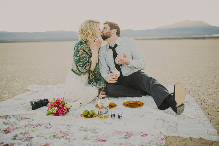 Las Vegas desert wedding picnic