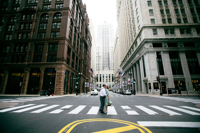 bride and groom in intersection 