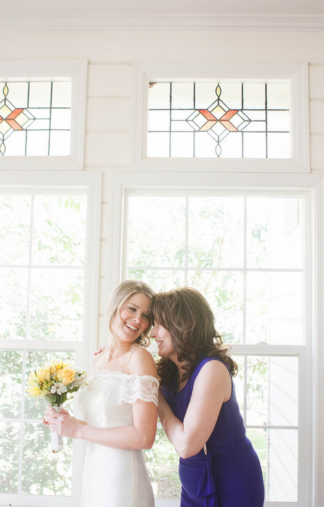 bride with mother