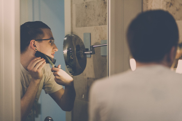 groom shaving