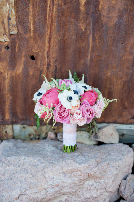 white and pink wedding bouquet