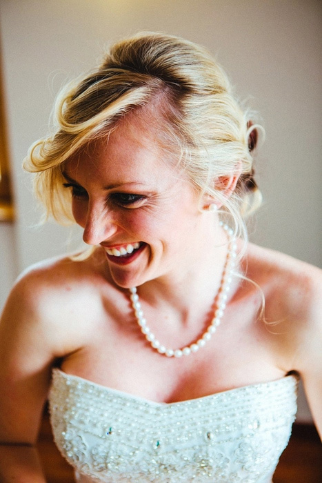 bride with pearl necklace