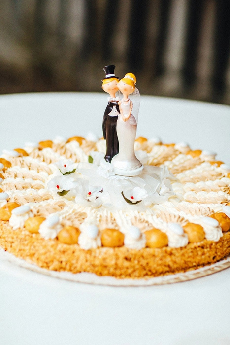 Italian wedding cake