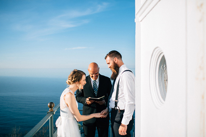 lighthouse elopement ceremony