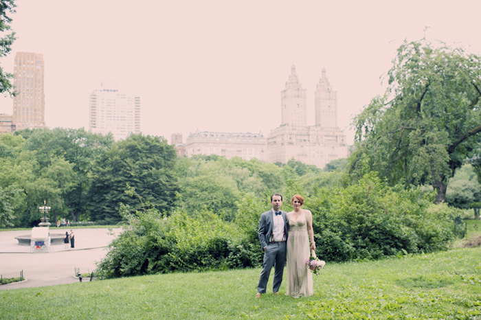 bride and groom in Central Park