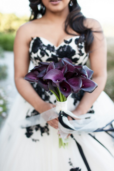 black lily bouquet