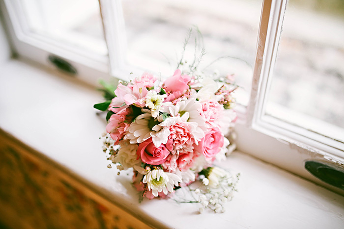 pink rose wedding bouquet
