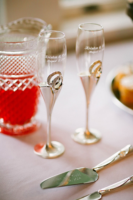 personalized champagne flutes