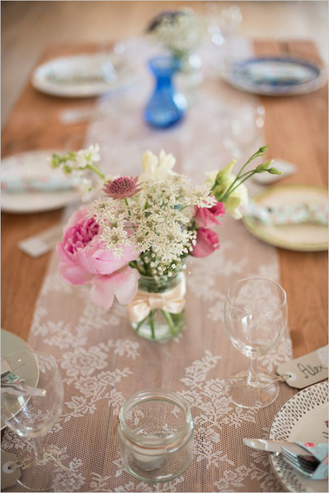 http-::www.weddingchicks.com:2014:05:15:create-a-darling-wedding-for-under-5k: