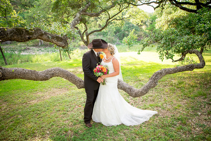 bride and groomkissing