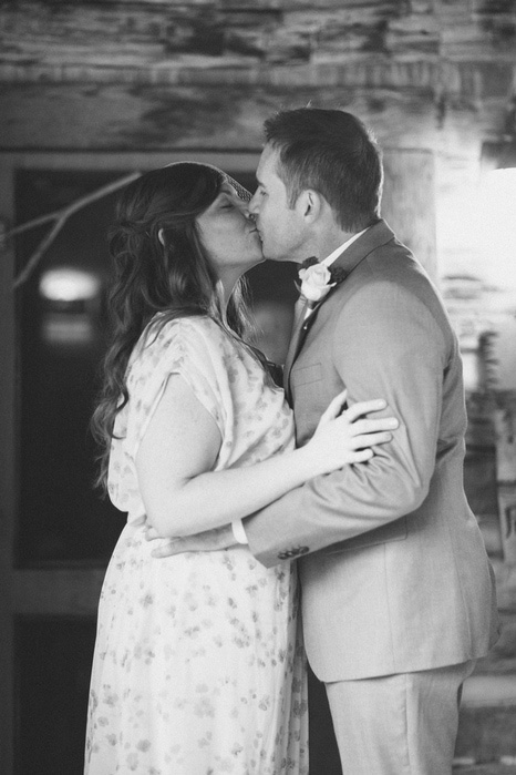 elopement kiss