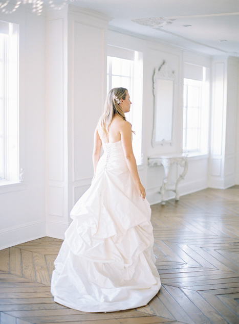 bride going to meet her groom