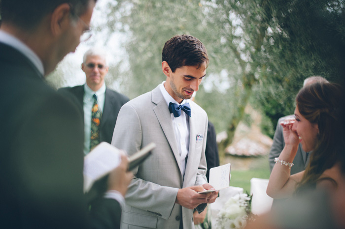 groom reading his vows