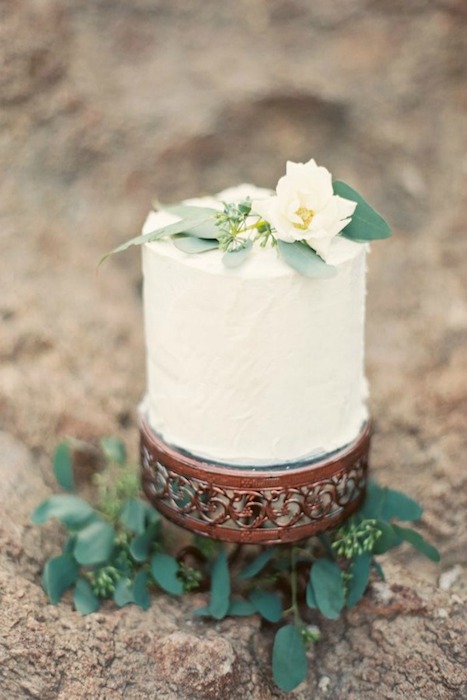 http-::www.greylikesweddings.com:inspiration-shoots-and-boards:brushfire-photography-shoot-ready: