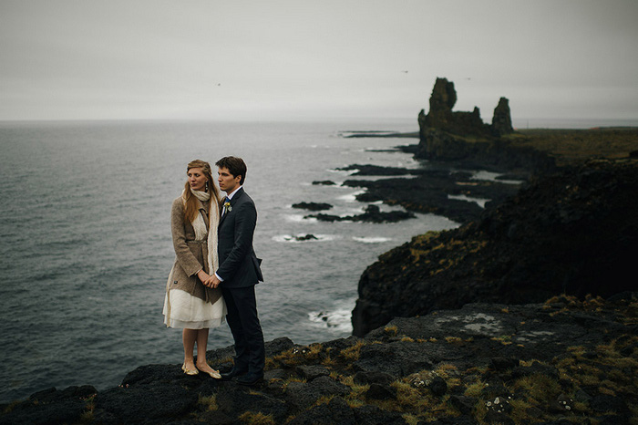 wedding portrait by the ocean