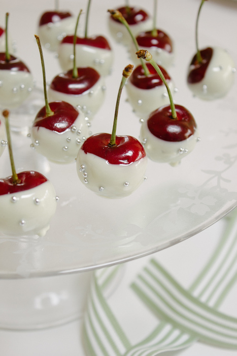 http-::simpleprovisions.com.au:2012:12:19:cherries-dipped-in-white-chocolate: