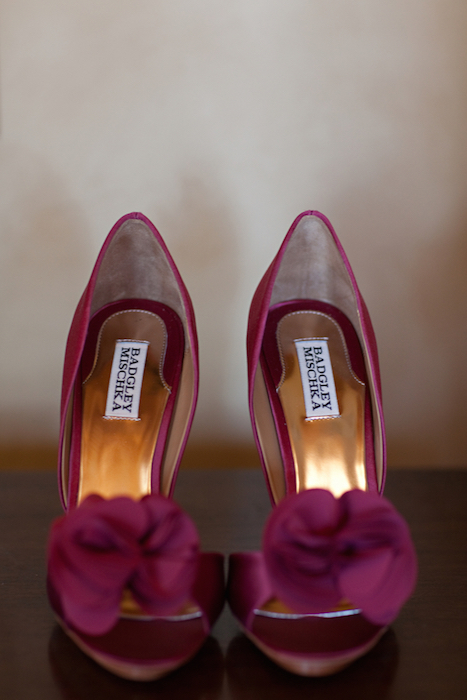 http-::www.elizabethannedesigns.com:blog:2011:09:02:lemon-pomegranate-outdoor-wedding:burgundy-wedding-shoes: