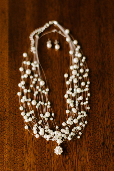 pearl wedding necklace