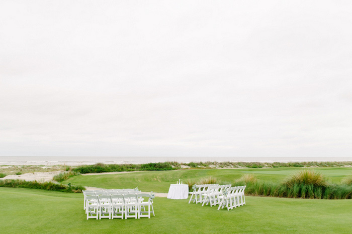 golf course wedding ceremony set-up