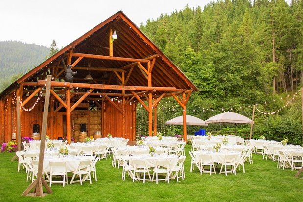 Mountain-Springs-Lodge-Plain-WA-Outdoor-Reception