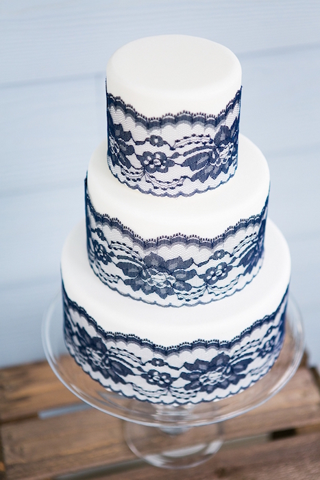 cake with lace details