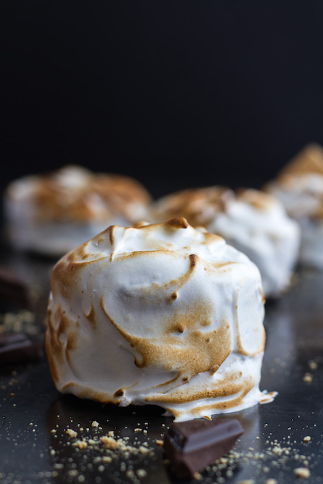 http-::www.halfbakedharvest.com:meringue-encased-chocolate-mousse-smore-cakes: