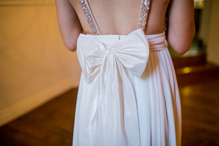 bow detail on back of birde's dress