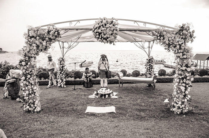 Guatemalan wedding ceremony