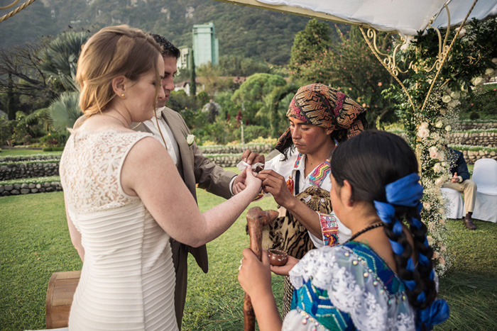 Guatemalan wedding ceremony