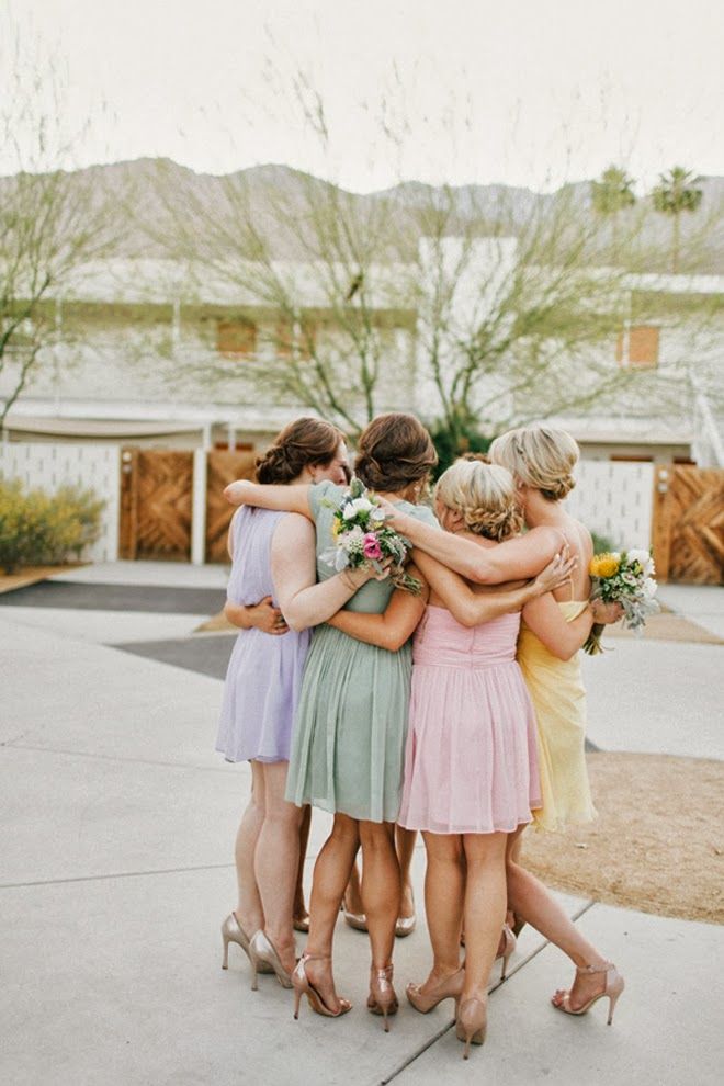 huddle bridesmaids