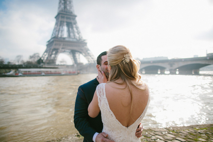 first look session in front of Eiffel Tower