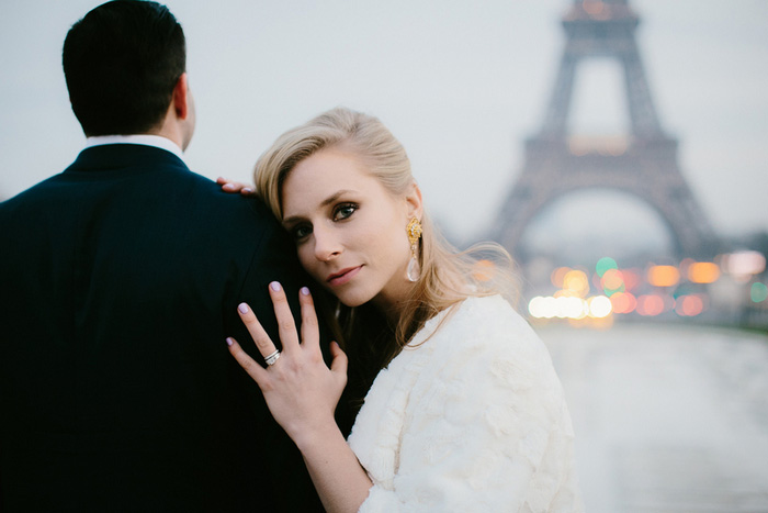 wedding portrait in front of Eiffel Tower