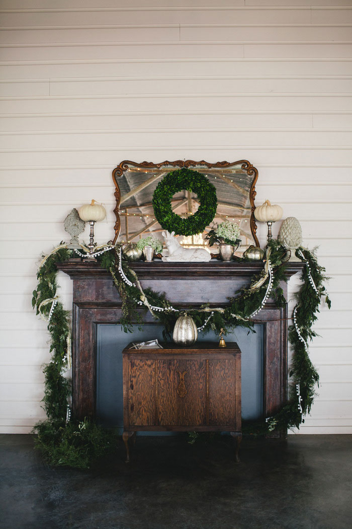 decorated mantle for wedding