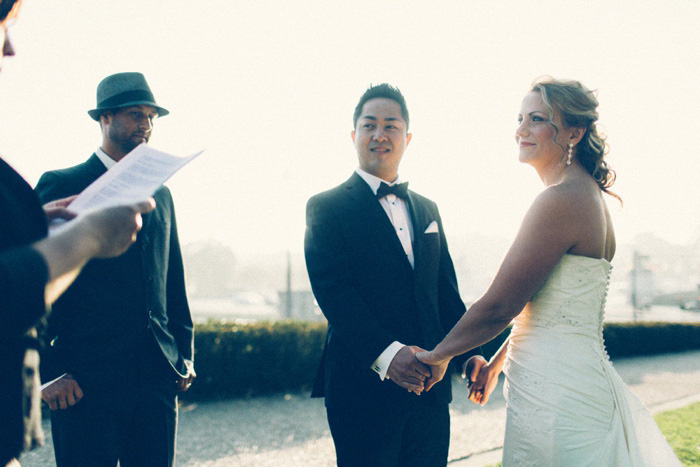 Paris elopement in front of Eiffel Tower