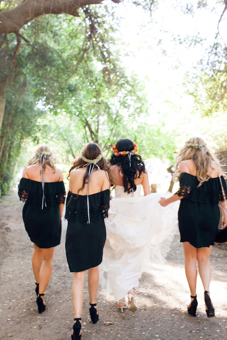 Ruffled - photo by http://shewanders.com/ - http://ruffledblog.com/malibu-calamigos-ranch-wedding/